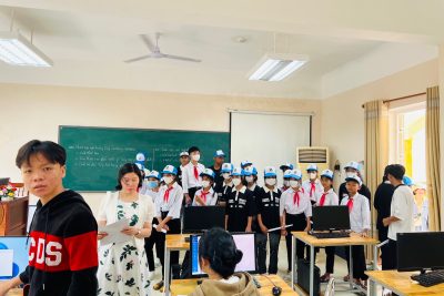 Tổ chức hoạt động trải nghiệm hướng nghiệp cho học sinh cấp Trung học cơ sở